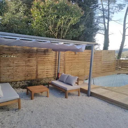 Maison Au Centre De Casa vacanze *